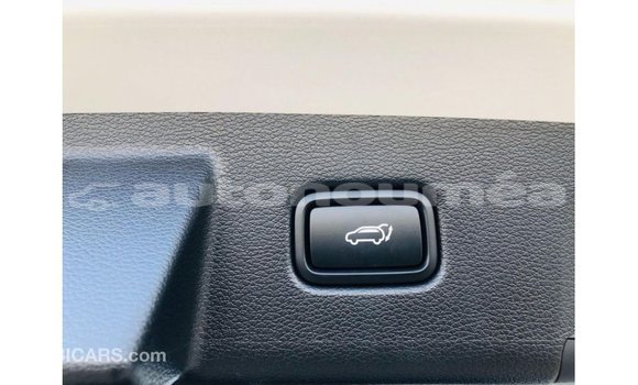 Buy Import Kia Carens White Car in Import - Dubai in Iles Buy Import Kia Carens White Car in Import - Dubai in Iles