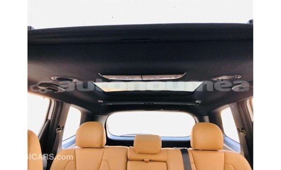 Buy Import Kia Carens White Car in Import - Dubai in Iles Buy Import Kia Carens White Car in Import - Dubai in Iles