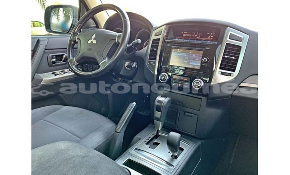 Buy Import Mitsubishi Pajero Other Car in Import - Dubai in Iles Buy Import Mitsubishi Pajero Other Car in Import - Dubai in Iles