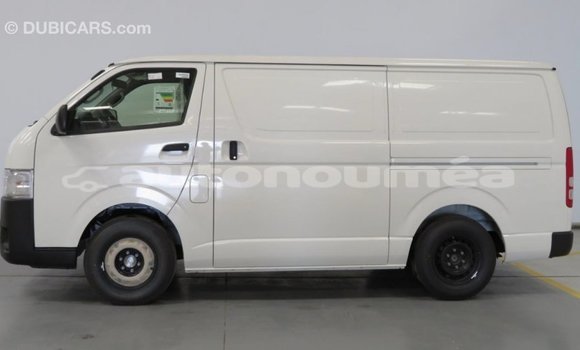 Buy Import Toyota Hiace White Car in Import - Dubai in Iles Buy Import Toyota Hiace White Car in Import - Dubai in Iles