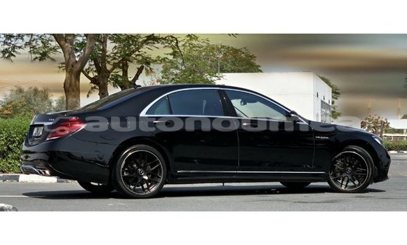 Buy Import Mercedes-Benz 190 Black Car in Import - Dubai in Iles Buy Import Mercedes-Benz 190 Black Car in Import - Dubai in Iles