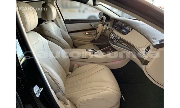 Buy Import Mercedes-Benz 190 Black Car in Import - Dubai in Iles Buy Import Mercedes-Benz 190 Black Car in Import - Dubai in Iles