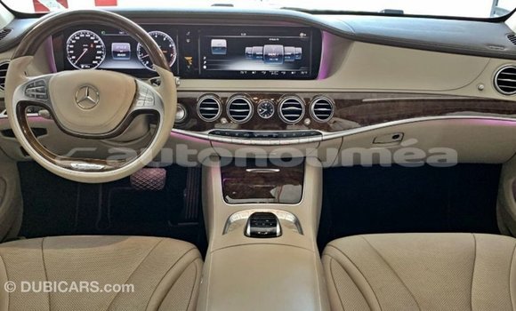 Buy Import Mercedes-Benz 190 Black Car in Import - Dubai in Iles Buy Import Mercedes-Benz 190 Black Car in Import - Dubai in Iles
