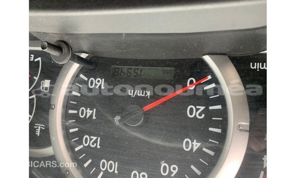 Buy Import Mitsubishi Carisma White Car in Import - Dubai in Iles Buy Import Mitsubishi Carisma White Car in Import - Dubai in Iles