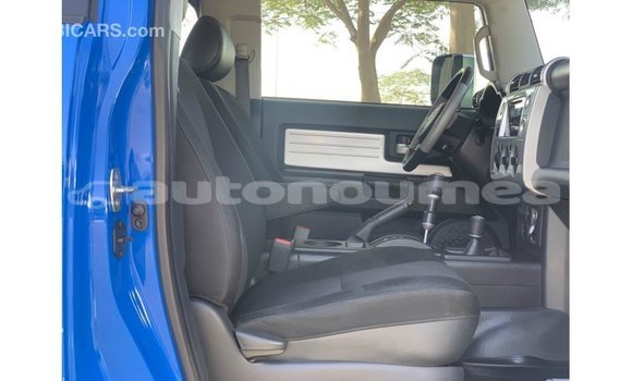 Buy Import Toyota FJ Cruiser Blue Car in Import - Dubai in Iles Buy Import Toyota FJ Cruiser Blue Car in Import - Dubai in Iles