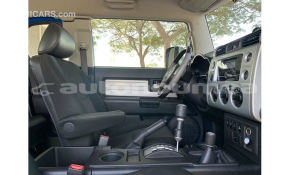 Buy Import Toyota FJ Cruiser Blue Car in Import - Dubai in Iles Buy Import Toyota FJ Cruiser Blue Car in Import - Dubai in Iles