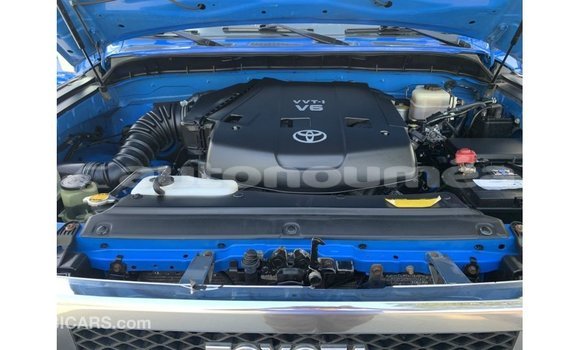 Buy Import Toyota FJ Cruiser Blue Car in Import - Dubai in Iles Buy Import Toyota FJ Cruiser Blue Car in Import - Dubai in Iles