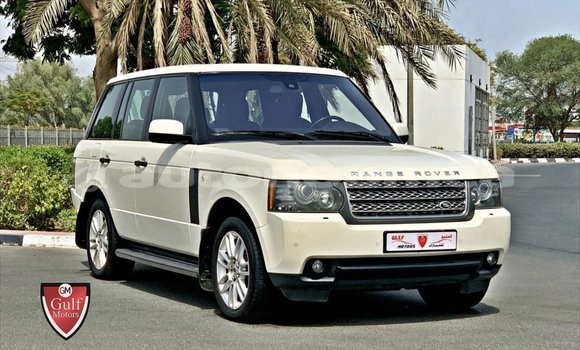 Buy Import Land Rover Range Rover White Car in Import - Dubai in Iles