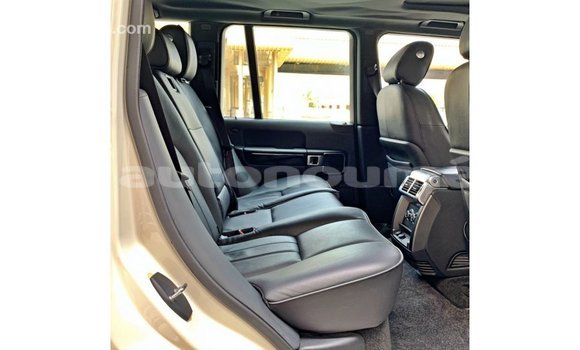 Buy Import Land Rover Range Rover White Car in Import - Dubai in Iles Buy Import Land Rover Range Rover White Car in Import - Dubai in Iles