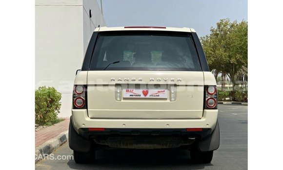 Buy Import Land Rover Range Rover White Car in Import - Dubai in Iles Buy Import Land Rover Range Rover White Car in Import - Dubai in Iles