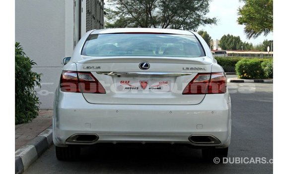 Buy Import Lexus LS White Car in Import - Dubai in Iles Buy Import Lexus LS White Car in Import - Dubai in Iles