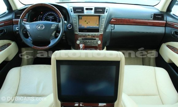 Buy Import Lexus LS White Car in Import - Dubai in Iles Buy Import Lexus LS White Car in Import - Dubai in Iles