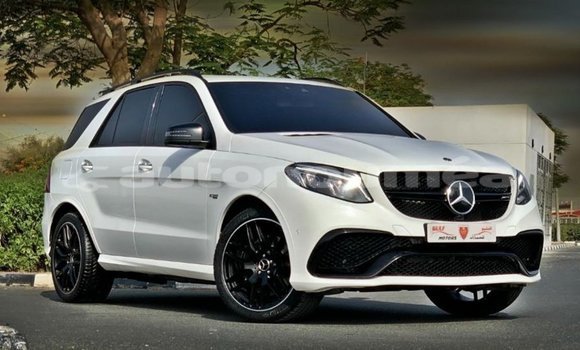 Buy Import Mercedes-Benz GLE White Car in Import - Dubai in Iles Buy Import Mercedes-Benz GLE White Car in Import - Dubai in Iles