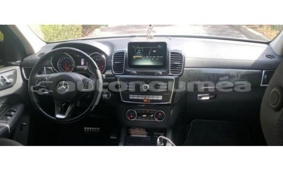 Buy Import Mercedes-Benz GLE White Car in Import - Dubai in Iles Buy Import Mercedes-Benz GLE White Car in Import - Dubai in Iles