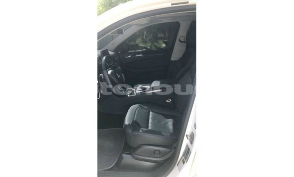 Buy Import Mercedes-Benz GLE White Car in Import - Dubai in Iles Buy Import Mercedes-Benz GLE White Car in Import - Dubai in Iles