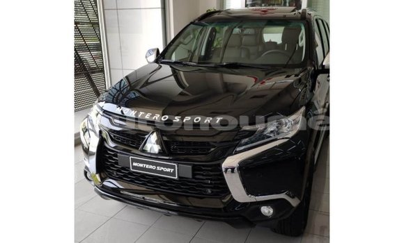 Buy Import Mitsubishi Montero Black Car in Import - Dubai in Iles Buy Import Mitsubishi Montero Black Car in Import - Dubai in Iles