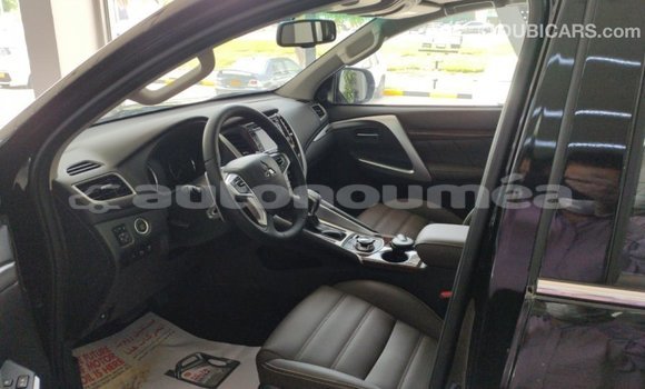 Buy Import Mitsubishi Montero Black Car in Import - Dubai in Iles Buy Import Mitsubishi Montero Black Car in Import - Dubai in Iles
