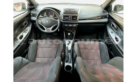 Buy Import Toyota Yaris White Car in Import - Dubai in Iles Buy Import Toyota Yaris White Car in Import - Dubai in Iles