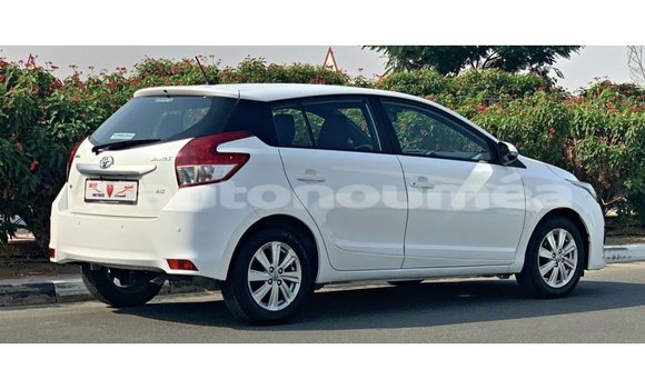 Buy Import Toyota Yaris White Car in Import - Dubai in Iles Buy Import Toyota Yaris White Car in Import - Dubai in Iles