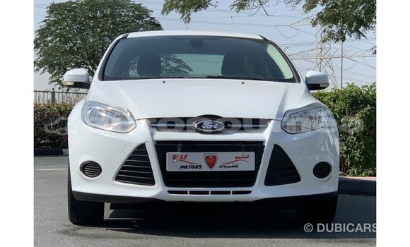 Buy Import Ford Focus White Car in Import - Dubai in Iles Buy Import Ford Focus White Car in Import - Dubai in Iles