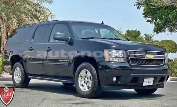 Buy Import Chevrolet Suburban Black Car in Import - Dubai in Iles