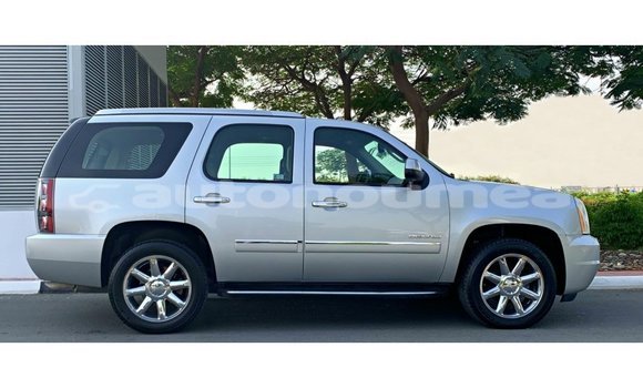 Buy Import GMC Yukon Other Car in Import - Dubai in Iles Buy Import GMC Yukon Other Car in Import - Dubai in Iles
