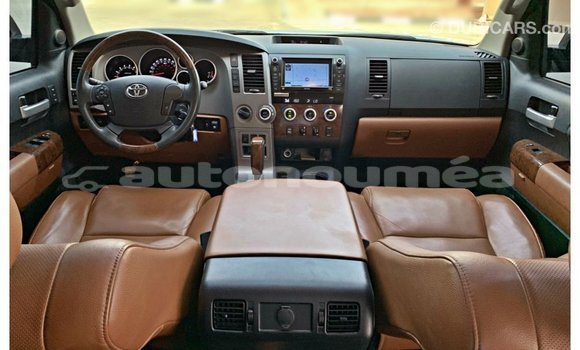 Buy Import Toyota Tundra White Car in Import - Dubai in Iles Buy Import Toyota Tundra White Car in Import - Dubai in Iles