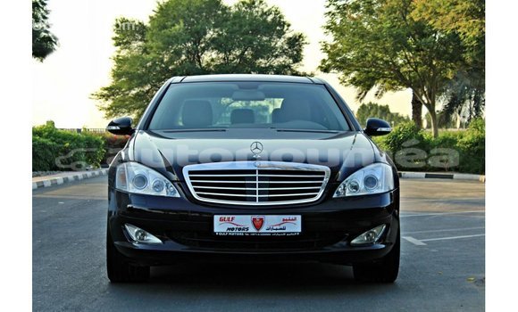 Buy Import Mercedes-Benz 200 Blue Car in Import - Dubai in Iles Buy Import Mercedes-Benz 200 Blue Car in Import - Dubai in Iles