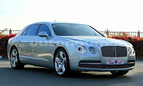 Buy Import Bentley Flying Spur Other Car in Import - Dubai in Iles Buy Import Bentley Flying Spur Other Car in Import - Dubai in Iles