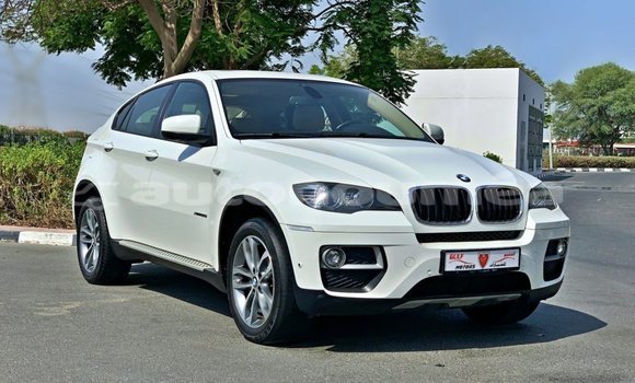 Buy Import BMW X6 White Car in Import - Dubai in Iles
