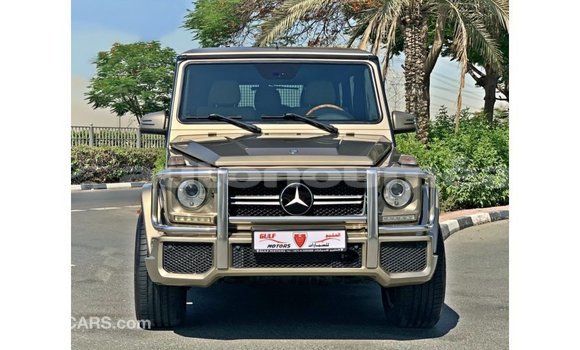 Buy Import Mercedes-Benz 190 Other Car in Import - Dubai in Iles Buy Import Mercedes-Benz 190 Other Car in Import - Dubai in Iles