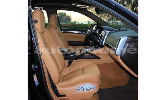 Buy Import Porsche Cayenne Other Car in Import - Dubai in Iles Buy Import Porsche Cayenne Other Car in Import - Dubai in Iles