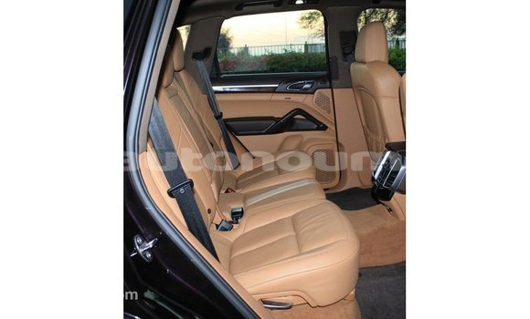 Buy Import Porsche Cayenne Other Car in Import - Dubai in Iles Buy Import Porsche Cayenne Other Car in Import - Dubai in Iles