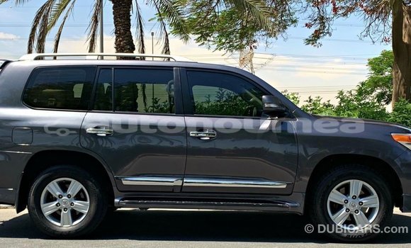 Buy Import Toyota Land Cruiser Other Car in Import - Dubai in Iles Buy Import Toyota Land Cruiser Other Car in Import - Dubai in Iles
