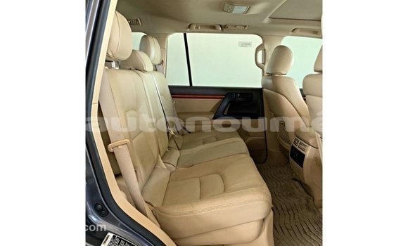 Buy Import Toyota Land Cruiser Other Car in Import - Dubai in Iles Buy Import Toyota Land Cruiser Other Car in Import - Dubai in Iles
