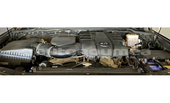 Buy Import Toyota Land Cruiser Other Car in Import - Dubai in Iles Buy Import Toyota Land Cruiser Other Car in Import - Dubai in Iles