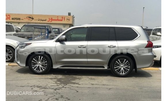 Acheter Import Voiture Lexus LX Autre à Import - Dubai, Iles Acheter Import Voiture Lexus LX Autre à Import - Dubai, Iles