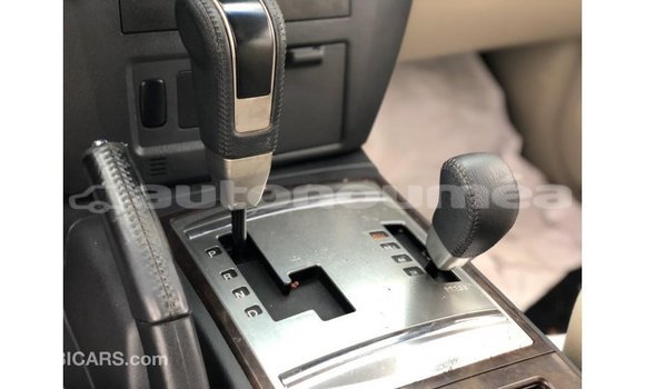 Acheter Import Voiture Mitsubishi Pajero Blanc à Import - Dubai, Iles Acheter Import Voiture Mitsubishi Pajero Blanc à Import - Dubai, Iles