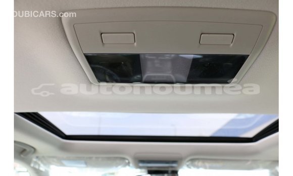 Acheter Import Voiture Toyota Land Cruiser Blanc à Import - Dubai, Iles Acheter Import Voiture Toyota Land Cruiser Blanc à Import - Dubai, Iles