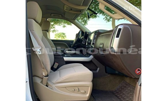 Buy Import Chevrolet Silverado White Car in Import - Dubai in Iles Buy Import Chevrolet Silverado White Car in Import - Dubai in Iles