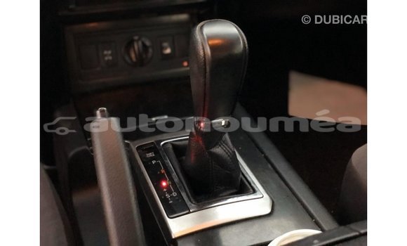 Acheter Import Voiture Toyota Prado Blanc à Import - Dubai, Iles Acheter Import Voiture Toyota Prado Blanc à Import - Dubai, Iles