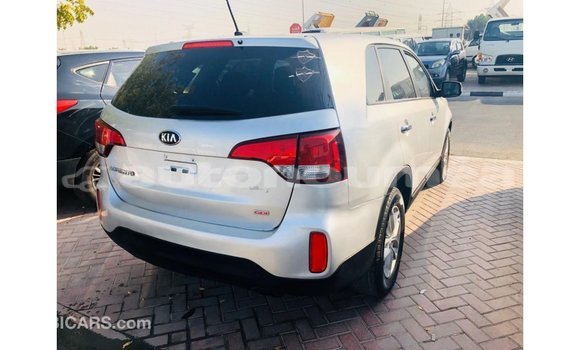 Acheter Import Voiture Kia Sorento Autre à Import - Dubai, Iles Acheter Import Voiture Kia Sorento Autre à Import - Dubai, Iles