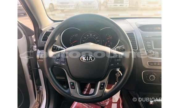 Acheter Import Voiture Kia Sorento Autre à Import - Dubai, Iles Acheter Import Voiture Kia Sorento Autre à Import - Dubai, Iles