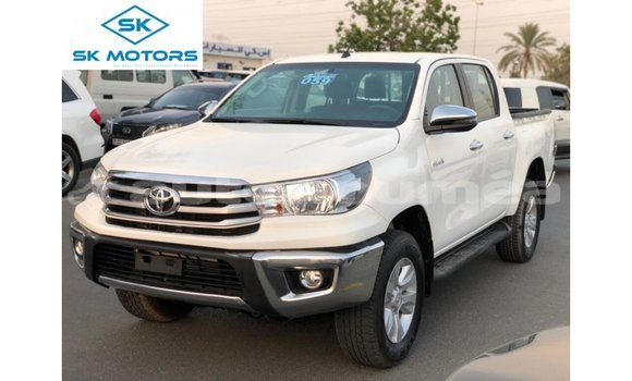Buy Import Toyota Hilux White Car in Import - Dubai in Iles Buy Import Toyota Hilux White Car in Import - Dubai in Iles