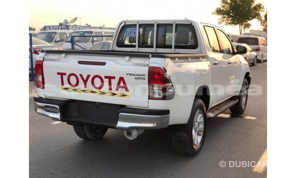 Buy Import Toyota Hilux White Car in Import - Dubai in Iles Buy Import Toyota Hilux White Car in Import - Dubai in Iles