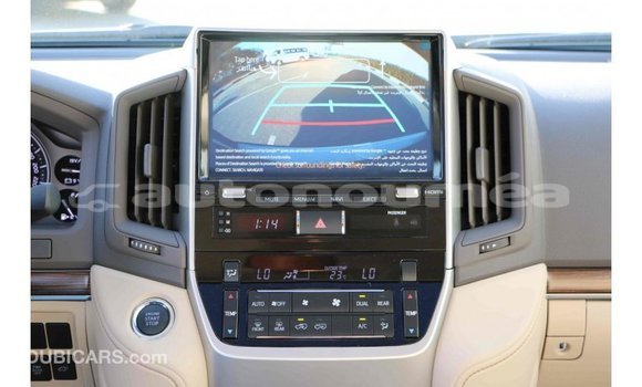 Acheter Import Voiture Toyota Land Cruiser Noir à Import - Dubai, Iles Acheter Import Voiture Toyota Land Cruiser Noir à Import - Dubai, Iles