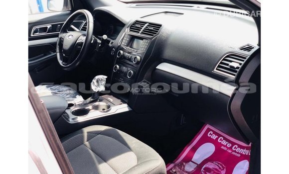 Acheter Import Voiture Ford Explorer Autre à Import - Dubai, Iles Acheter Import Voiture Ford Explorer Autre à Import - Dubai, Iles