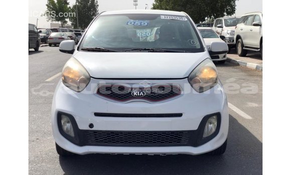 Acheter Import Voiture Kia Picanto Blanc à Import - Dubai, Iles Acheter Import Voiture Kia Picanto Blanc à Import - Dubai, Iles
