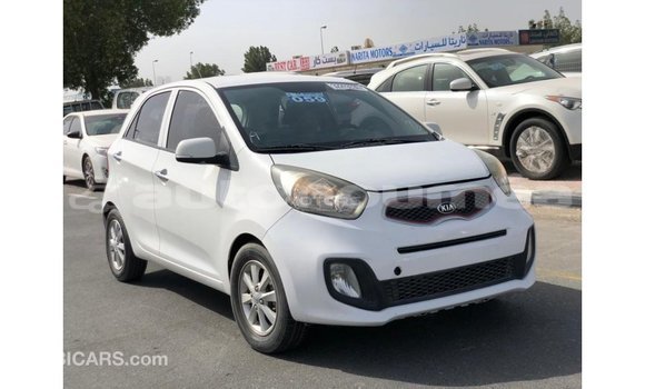 Acheter Import Voiture Kia Picanto Blanc à Import - Dubai, Iles Acheter Import Voiture Kia Picanto Blanc à Import - Dubai, Iles