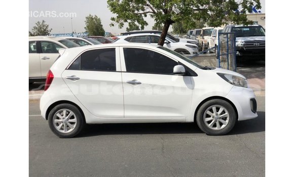 Acheter Import Voiture Kia Picanto Blanc à Import - Dubai, Iles Acheter Import Voiture Kia Picanto Blanc à Import - Dubai, Iles